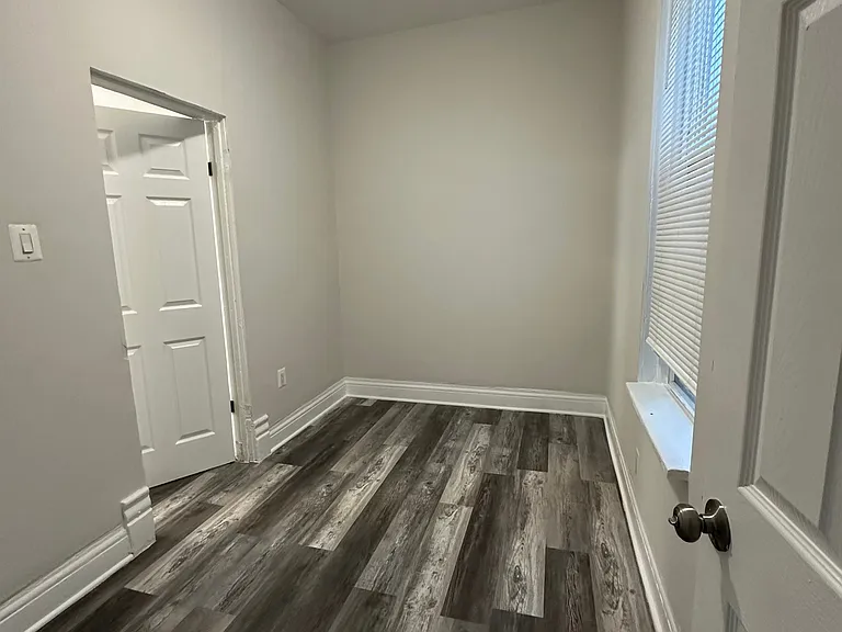 2903 W 25th St #1R — Photo 5
