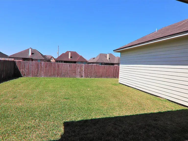 5745 Kathy Ln — Photo 13