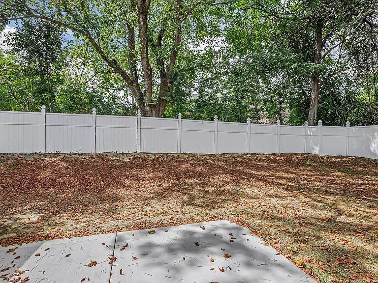 348 S Walnut Ave — Photo 18