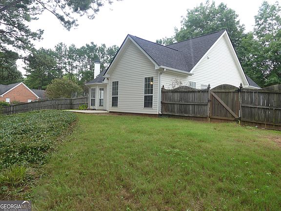 5th image of 36 Saratoga Pl