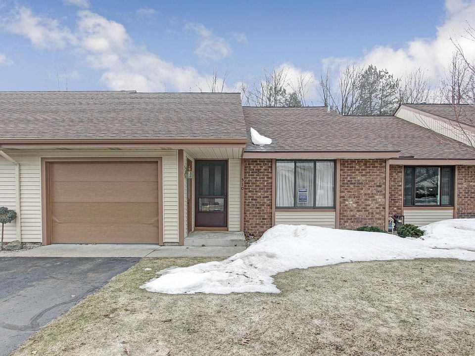 1st image of 510 Cherry Ln