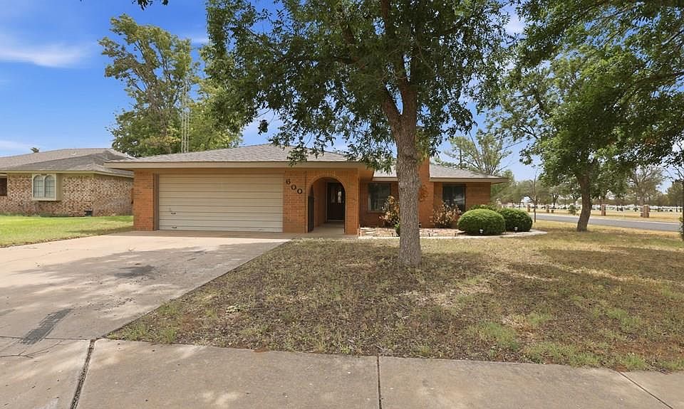 1st image of 600 NW 16th St