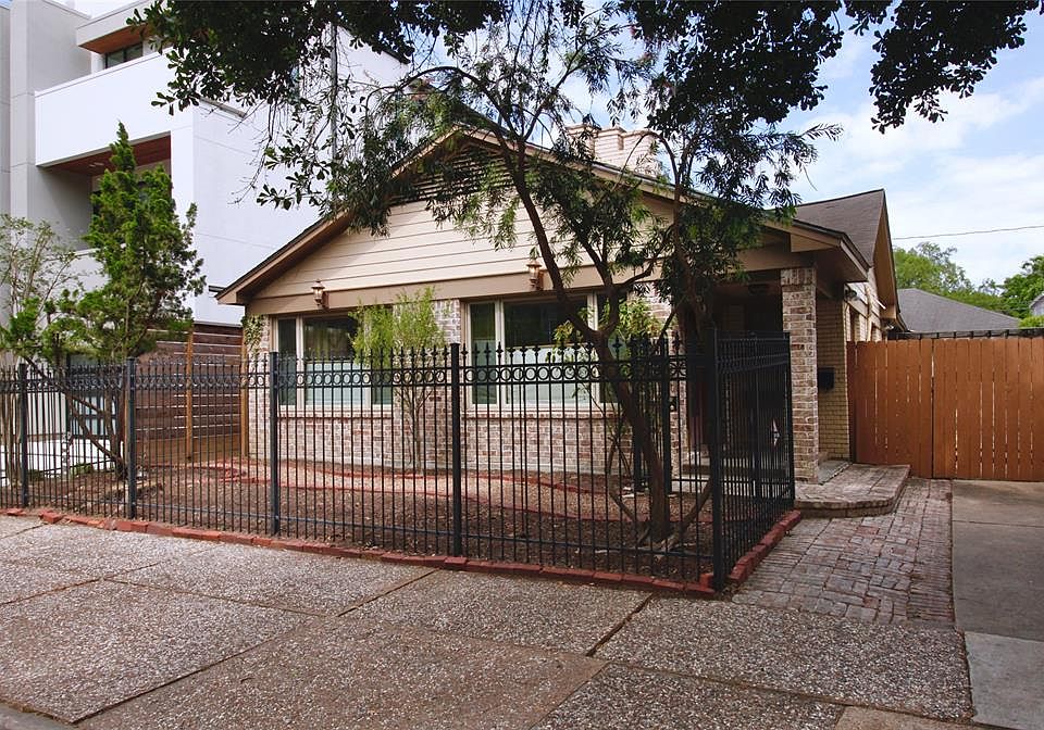 1st image of 2631 Greenbriar Dr