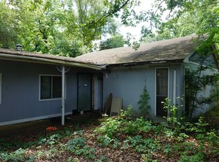 300 E George Richey Rd, Gladewater, TX 75647