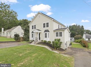 4415 Roberts Ave, Annandale, VA 22003
