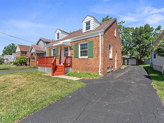 3rd image of 21001 Goller Ave