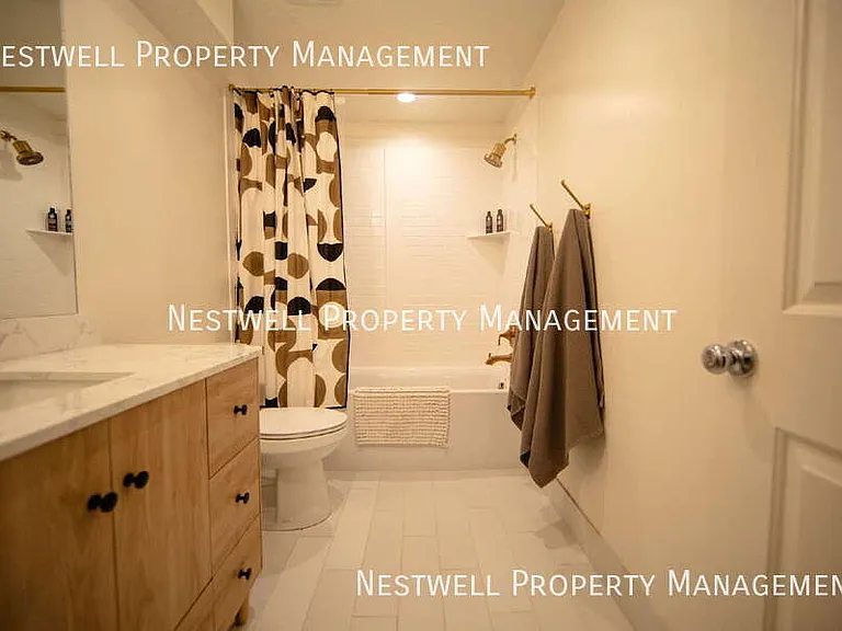 10896 S Gresham Dr — Photo 26