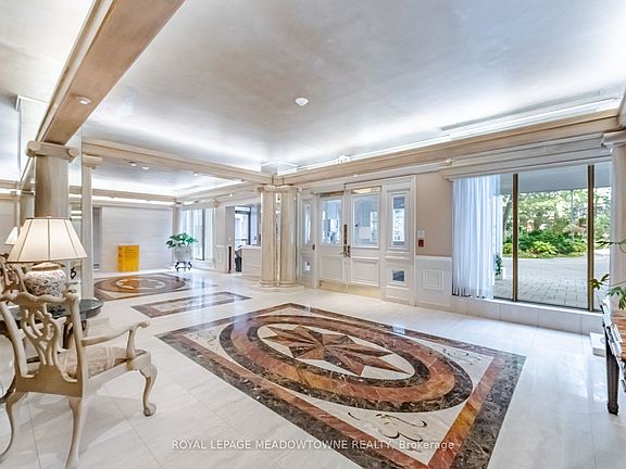 4th image of 1 Ripley Ave #816