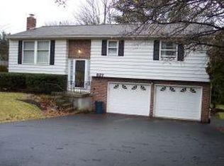 827 Jennifer Ln, Endicott, NY 13760