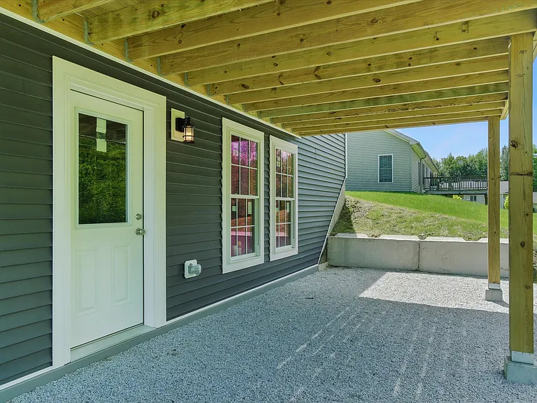 542 Partridge Farm Rd — Photo 7