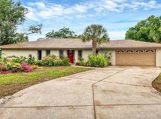 8910 Phyliss Ave, Sarasota, FL 34231