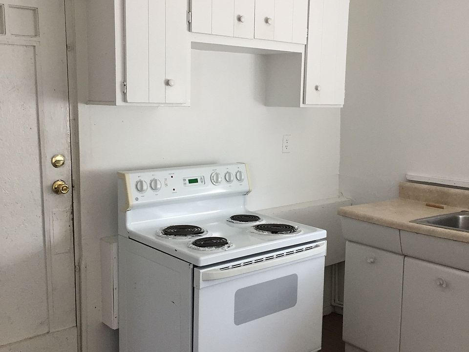 1st image of 236 N Peninsula Dr #1