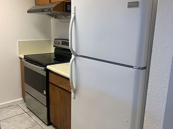 4th image of 1509 Willow Ave APT 104