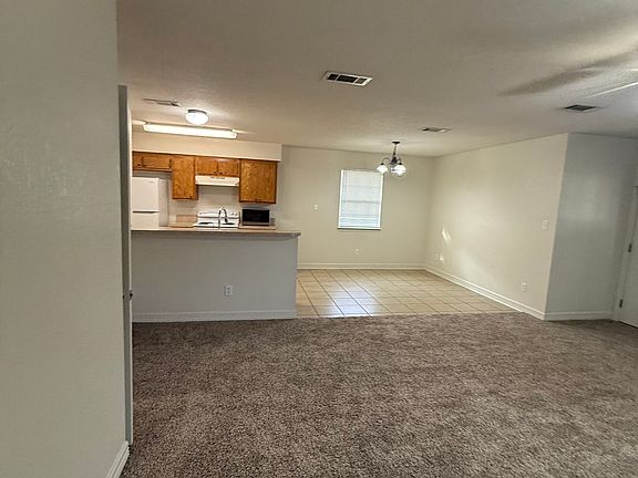 2nd image of 820 N Beal St #B
