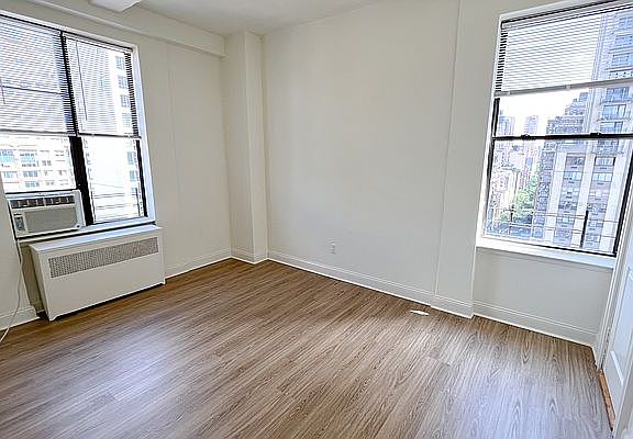 5th image of 239 W 71st St #14