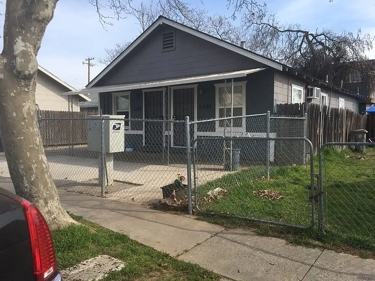 2394 Oakmont St — Photo 1