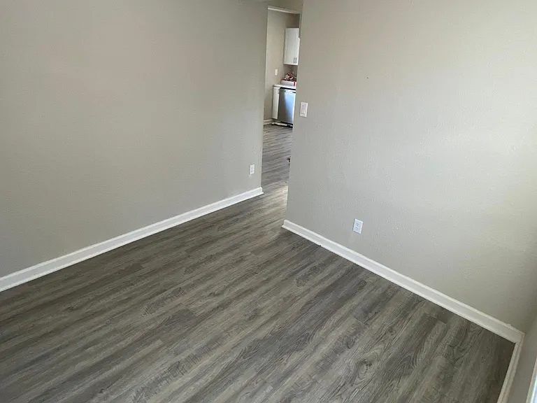 5706 S Union St — Photo 16