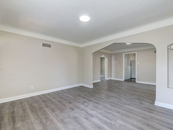 5th image of 9033 Patrick Dr