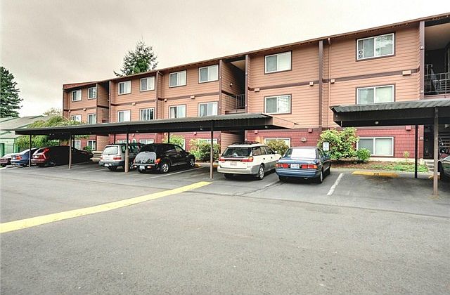 1st image of 17430 Ambaum Blvd S #8