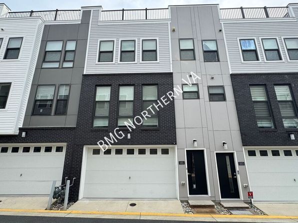 1021 S Taylor Ct