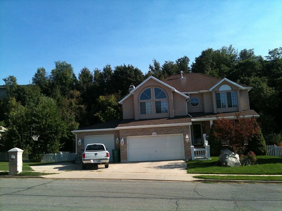 RV pad. Park 4 cars