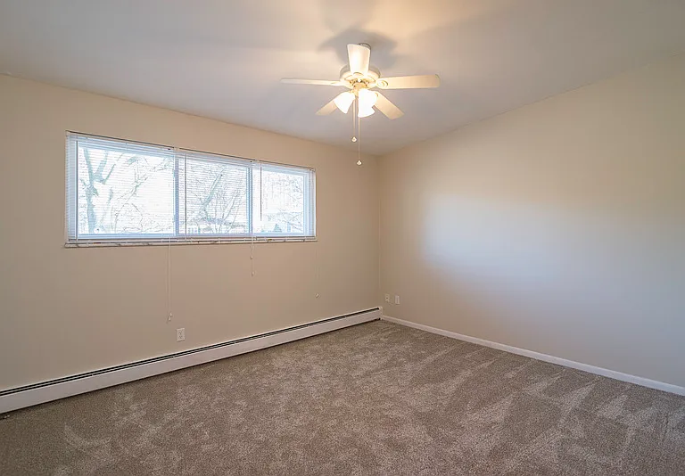 524 Bemidji Ct — Photo 16