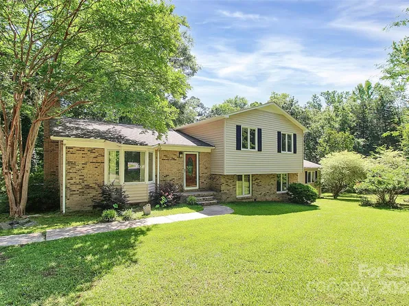 4040 Timber Ridge Rd, Edgemoor, SC 29712