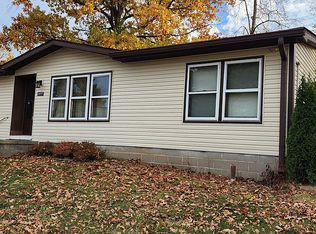 1217 W Green Tree Ln, Bloomington, IN 47403