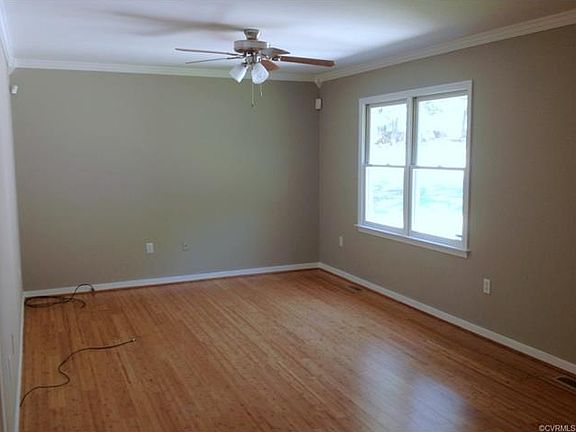 2nd image of 6606 Creekrun Dr