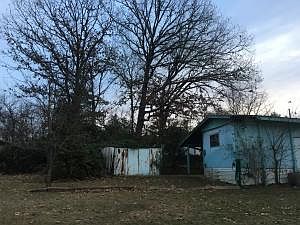5th image of 313 E Dove St