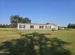 2187 High Rd, Marianna, FL 32448