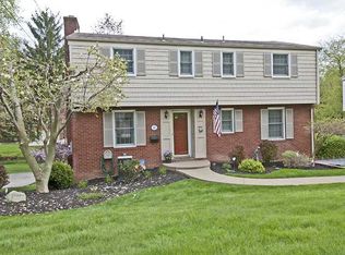 141 Sunridge Dr, Pittsburgh, PA 15234