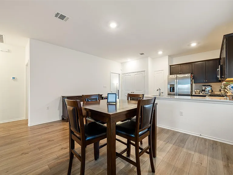 14404 Berning Rd — Photo 8