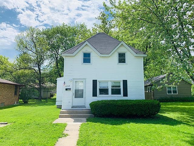 1st image of 2202 Ezra Ave