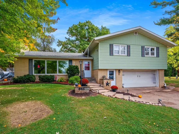 446 Hoffmann Ct, Manawa, WI 54949