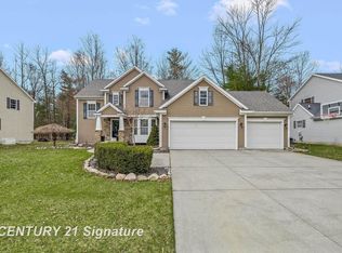 3911 Aspen Way, Midland, MI 48642