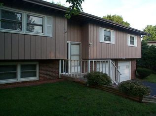 2548 Ridge Ct, Lawrence, KS 66046