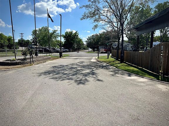 2nd image of Blue Heron Way