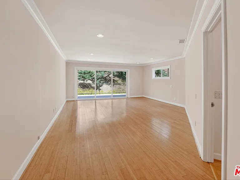 1288 Calle De Sevilla — Photo 22