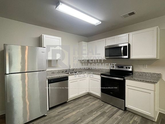 5th image of 254 Beaumont Hts