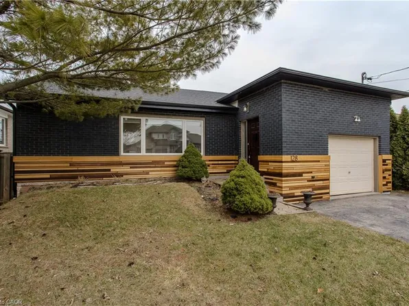 128 Margaret Ave, Hamilton, ON L8G 3G8