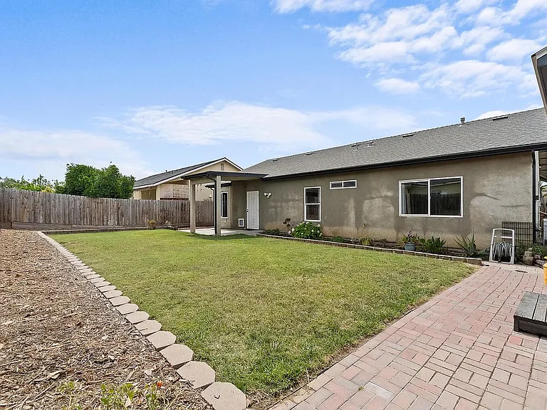 7364 Ensminger Ave — Photo 15