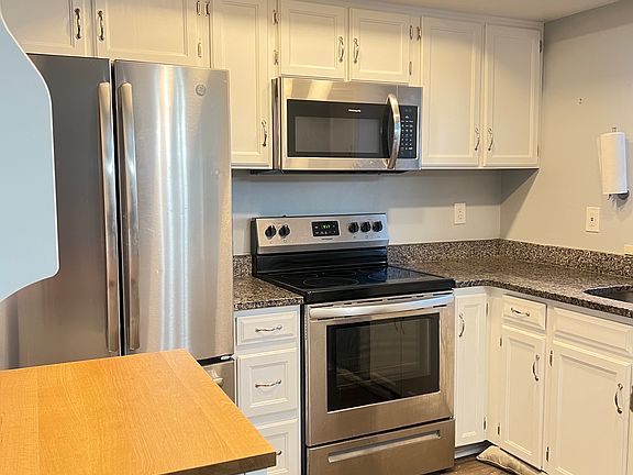 3rd image of 15911 E Dakota Pl #301A