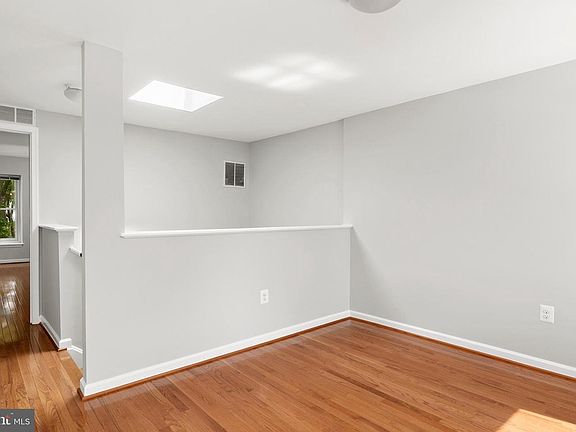 4th image of 2240 Guilford Ave
