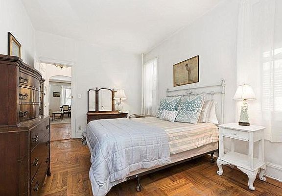 4th image of 403 E 58th St APT 2F