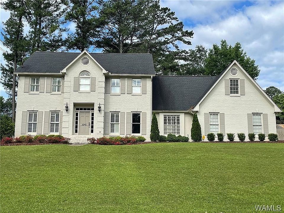 2nd image of 1015 Brandywine Rd