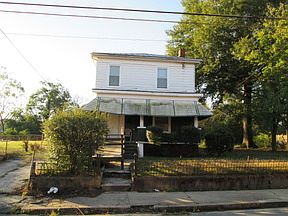 2nd image of 516 Mistletoe St