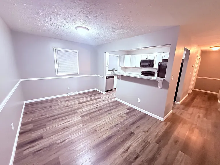 6109 Richmond Ave — Photo 7
