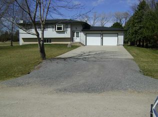 55311 Joann Dr, Norfolk, NE 68701