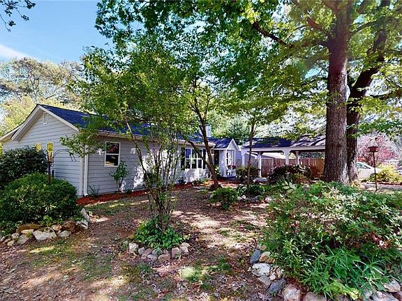 2nd image of 2485 Arkose Dr SW
